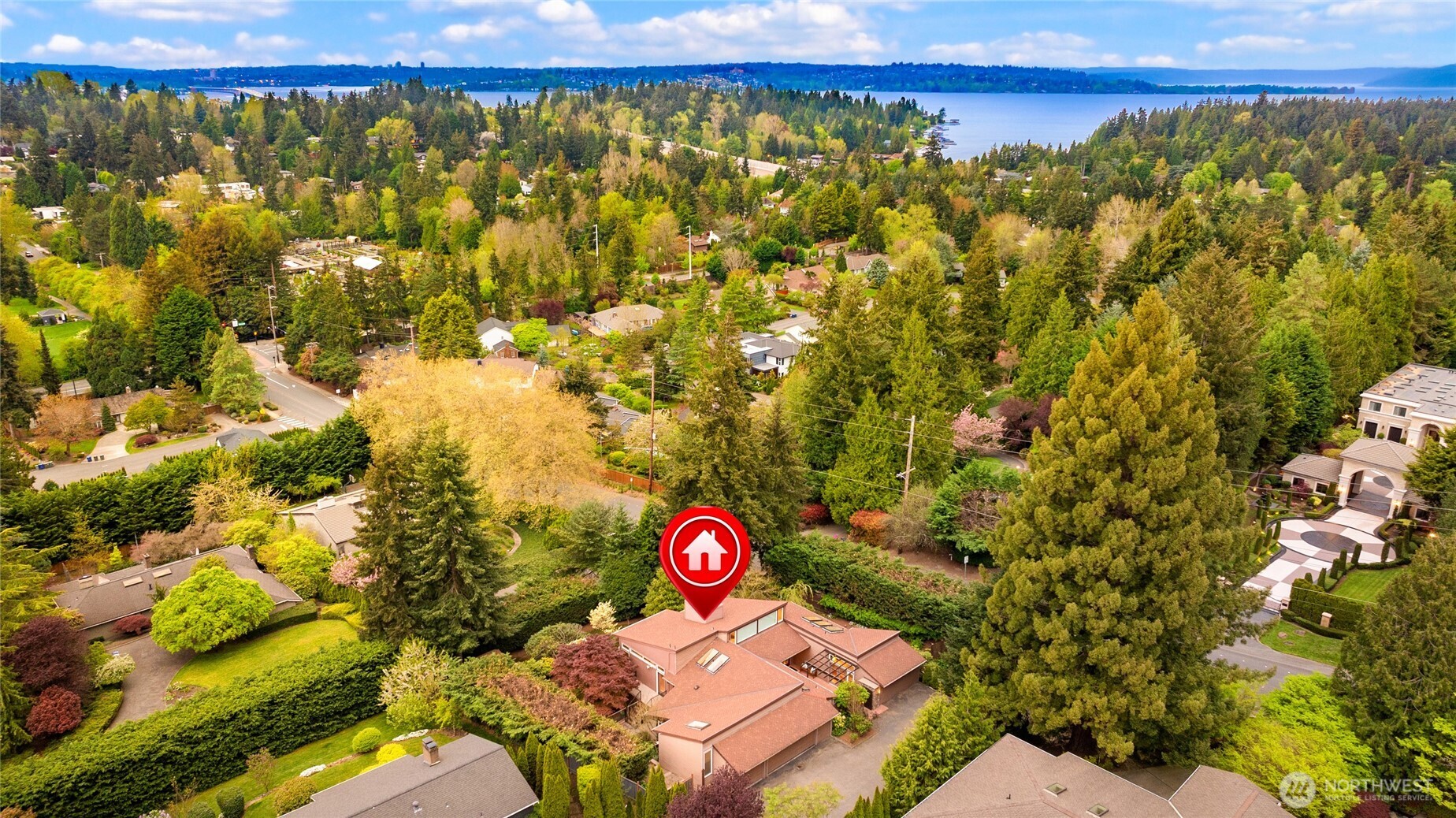 8619 NE 24th Street Clyde Hill WA 98004