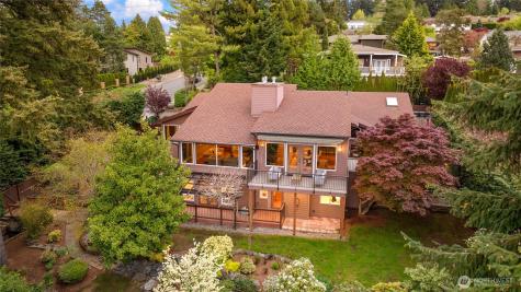 8619 NE 24th Street Clyde Hill WA 98004
