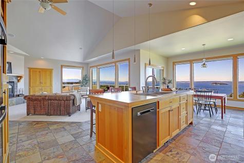 1081 Morgan Way Camano Island WA 98282