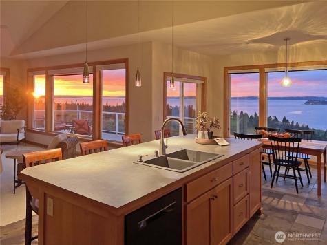 1081 Morgan Way Camano Island WA 98282