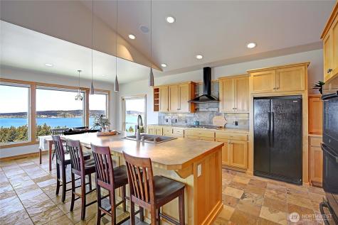 1081 Morgan Way Camano Island WA 98282