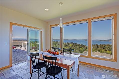1081 Morgan Way Camano Island WA 98282