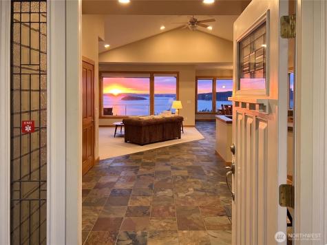 1081 Morgan Way Camano Island WA 98282