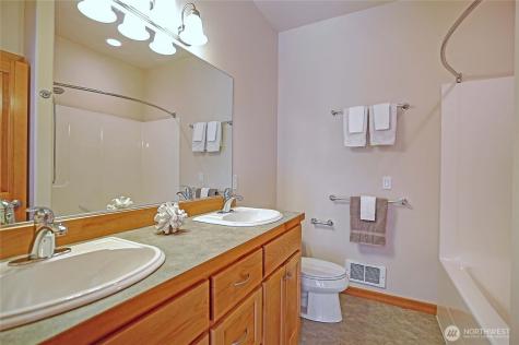 1081 Morgan Way Camano Island WA 98282