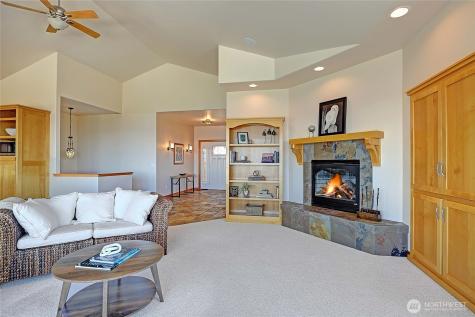 1081 Morgan Way Camano Island WA 98282