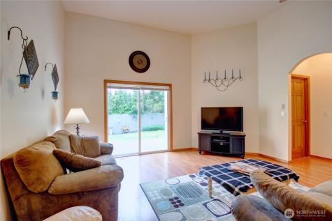 1902 Tundra Loop Mount Vernon WA 98273