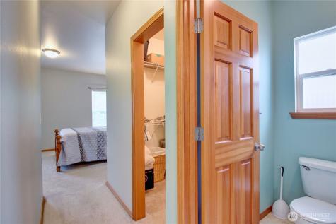1902 Tundra Loop Mount Vernon WA 98273