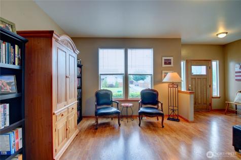 1902 Tundra Loop Mount Vernon WA 98273