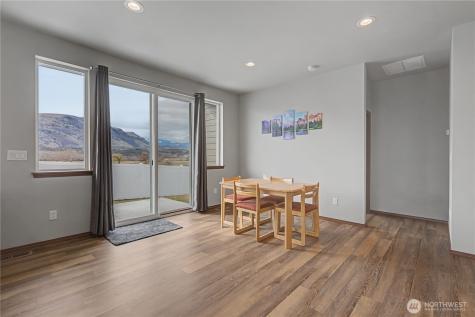 436 Hammond Lane Rock Island WA 98850