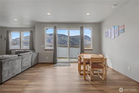 436 Hammond Lane Rock Island WA 98850