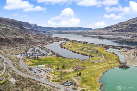 436 Hammond Lane Rock Island WA 98850