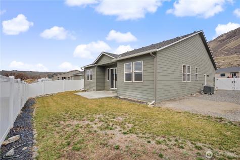 436 Hammond Lane Rock Island WA 98850