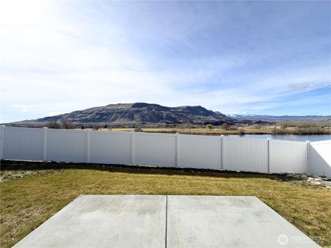 436 Hammond Lane Rock Island WA 98850