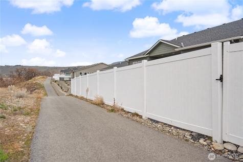 436 Hammond Lane Rock Island WA 98850