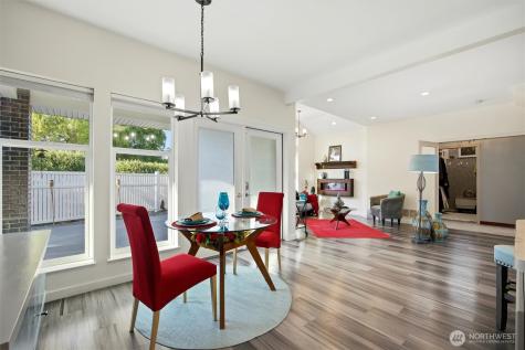 709 SE Songbird Lane College Place WA 99324