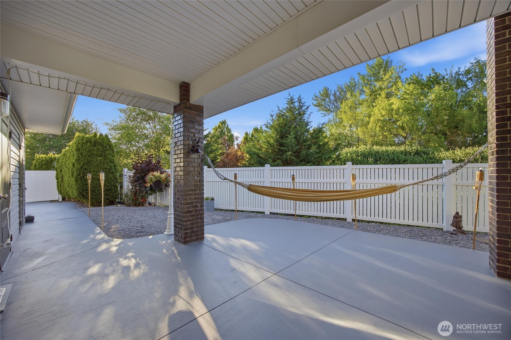 709 SE Songbird Lane College Place WA 99324