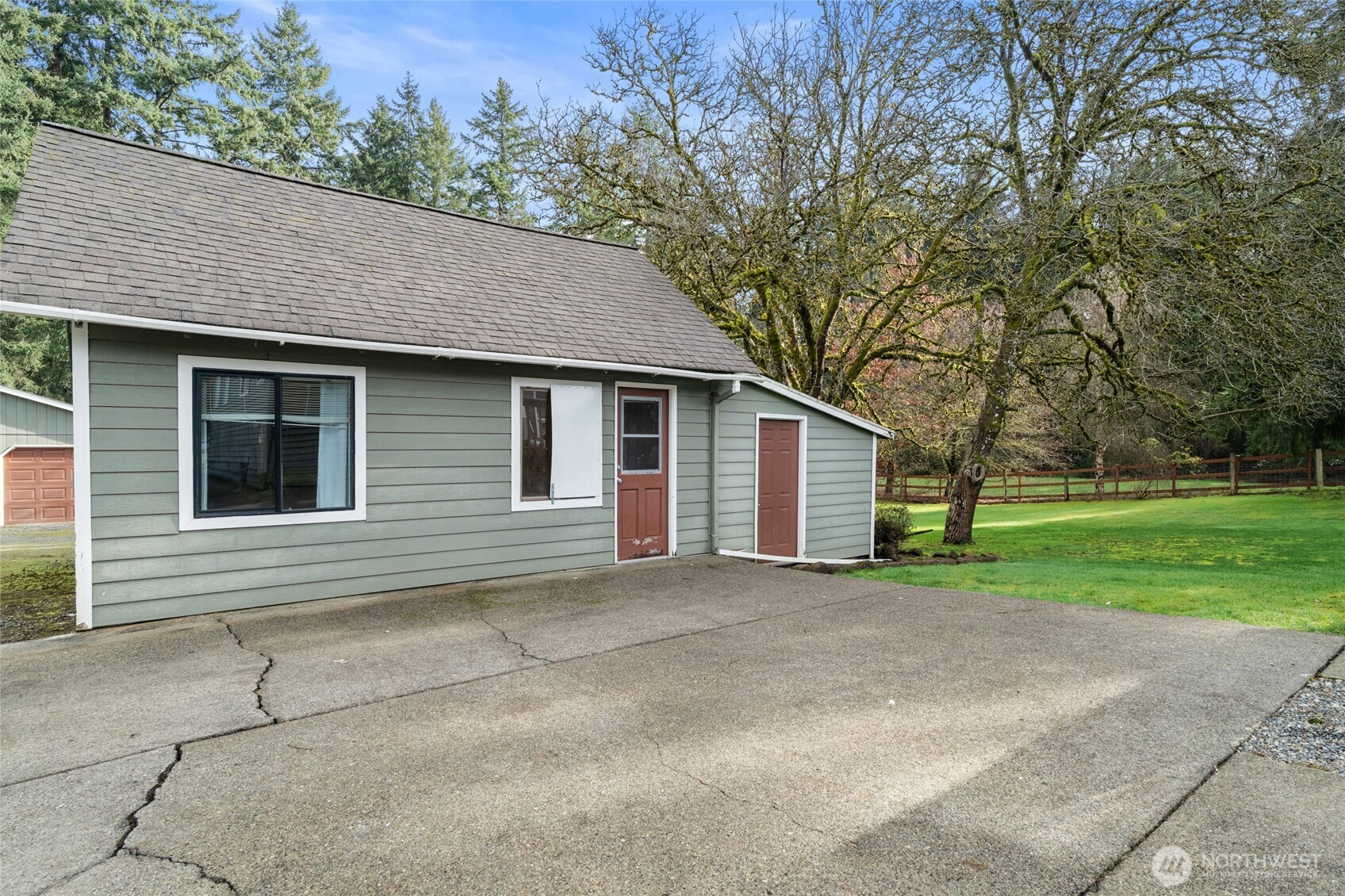 7601 25th Avenue E Tacoma WA 98404