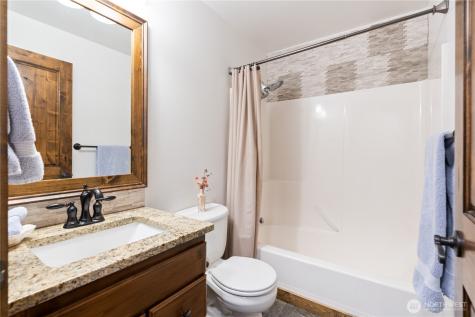 7298 Dune Lake Road SE Moses Lake WA 98837