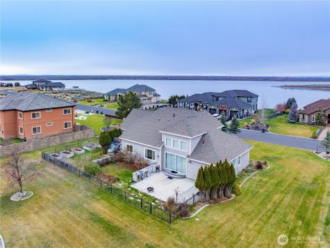 7298 Dune Lake Road SE Moses Lake WA 98837
