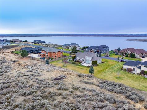 7298 Dune Lake Road SE Moses Lake WA 98837