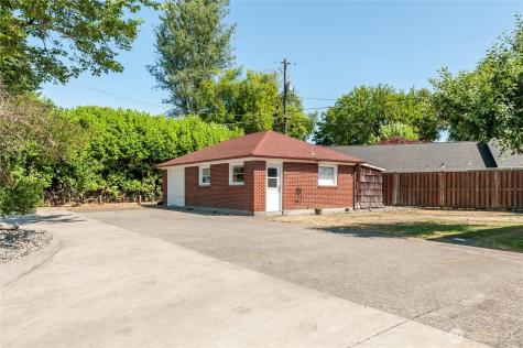 2615 Ocean Beach Highway Longview WA 98632