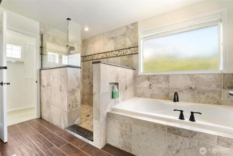 1048 Cassius Court Camano Island WA 98282