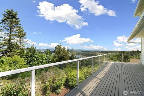 1048 Cassius Court Camano Island WA 98282