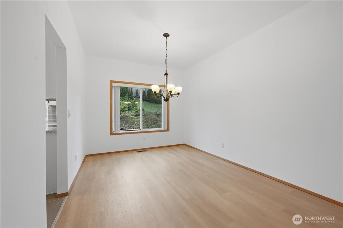 27213 32nd Place S Auburn WA 98001