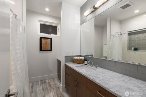 18051 Normandy Terrace SW Normandy Park WA 98166