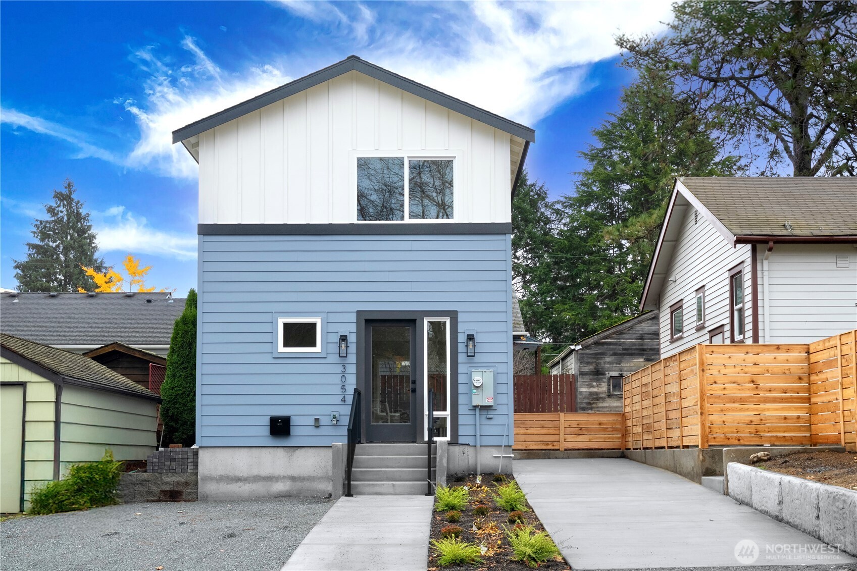3054 Fairmount Ave SW Seattle WA 98116