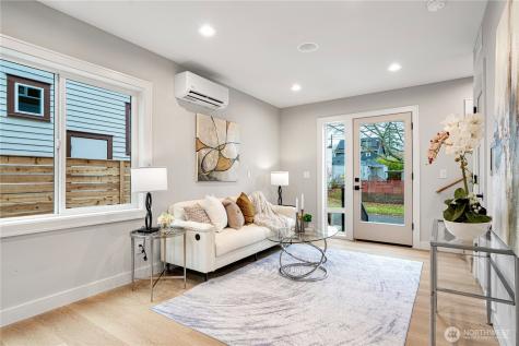3054 Fairmount Ave SW Seattle WA 98116