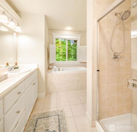 16631 SE 171st Place Renton WA 98058