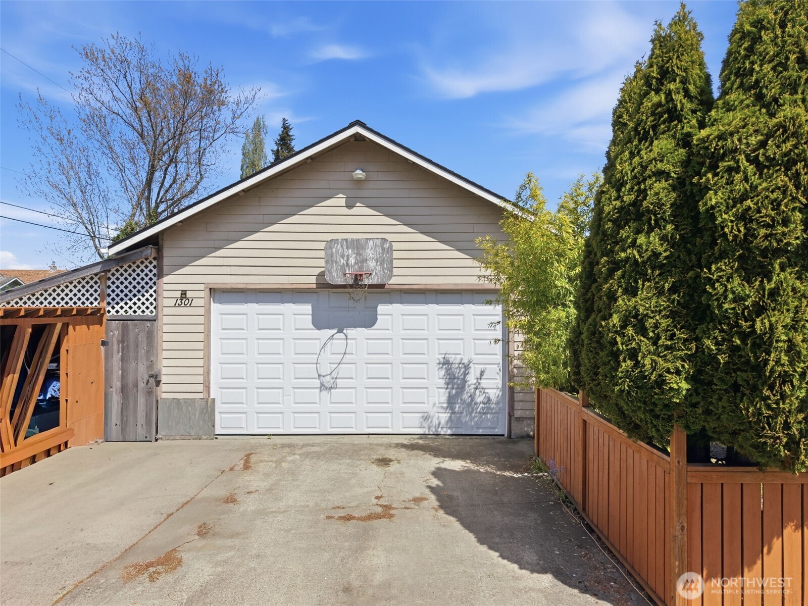 1301 Oxford Avenue Centralia WA 98531