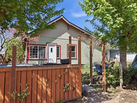 1301 Oxford Avenue Centralia WA 98531