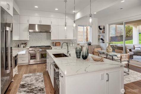 15033 SE 44th Street Bellevue WA 98006