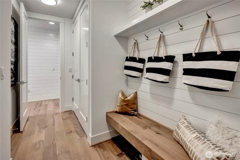 15033 SE 44th Street Bellevue WA 98006