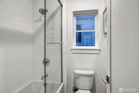 15033 SE 44th Street Bellevue WA 98006