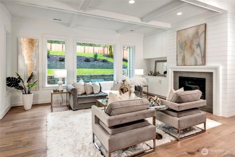 15033 SE 44th Street Bellevue WA 98006