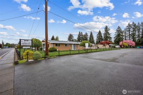 319 7th Place SE Puyallup WA 98372