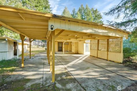 22115 Maple Drive NW Lakebay WA 98349