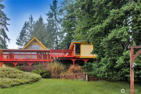 22115 Maple Drive NW Lakebay WA 98349