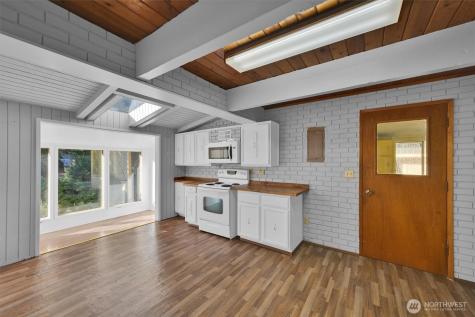 22115 Maple Drive NW Lakebay WA 98349