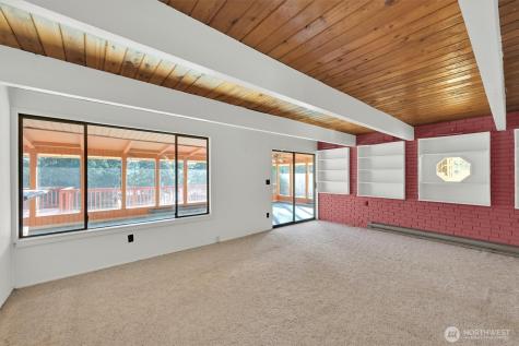 22115 Maple Drive NW Lakebay WA 98349