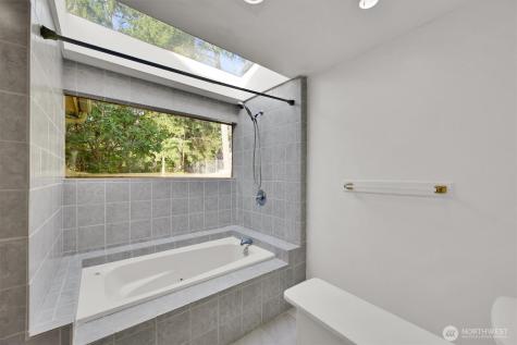 22115 Maple Drive NW Lakebay WA 98349