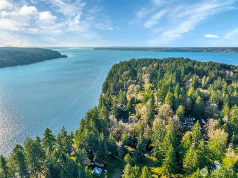 22115 Maple Drive NW Lakebay WA 98349