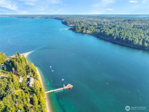22115 Maple Drive NW Lakebay WA 98349