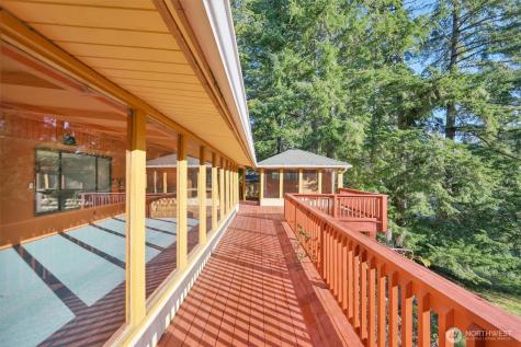 22115 Maple Drive NW Lakebay WA 98349