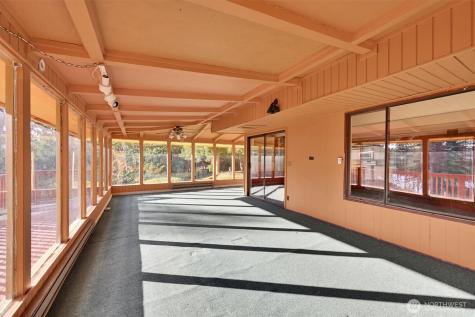 22115 Maple Drive NW Lakebay WA 98349