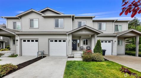 1911 SW Cooper Way Oak Harbor WA 98277