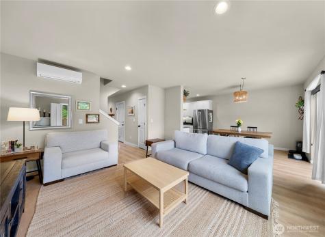1911 SW Cooper Way Oak Harbor WA 98277
